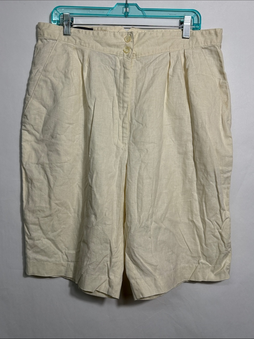 Vintage Oscar de la Renta Cream Linen Blend Pleated Shorts Size 36 Made in Japan